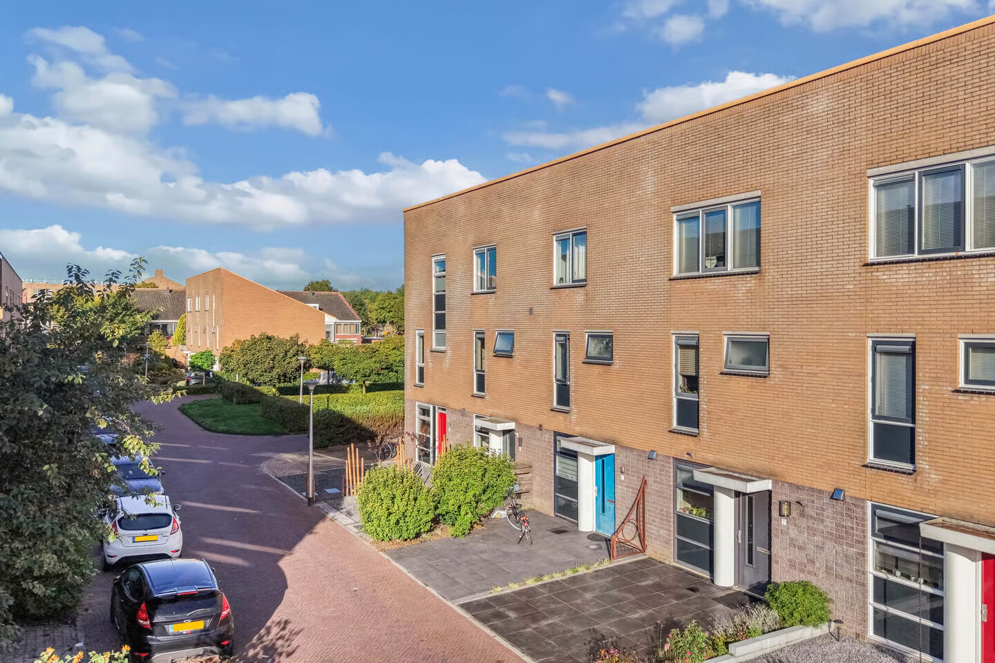 Tussenwoning te koop: Karekiethof 4, Emmeloord
