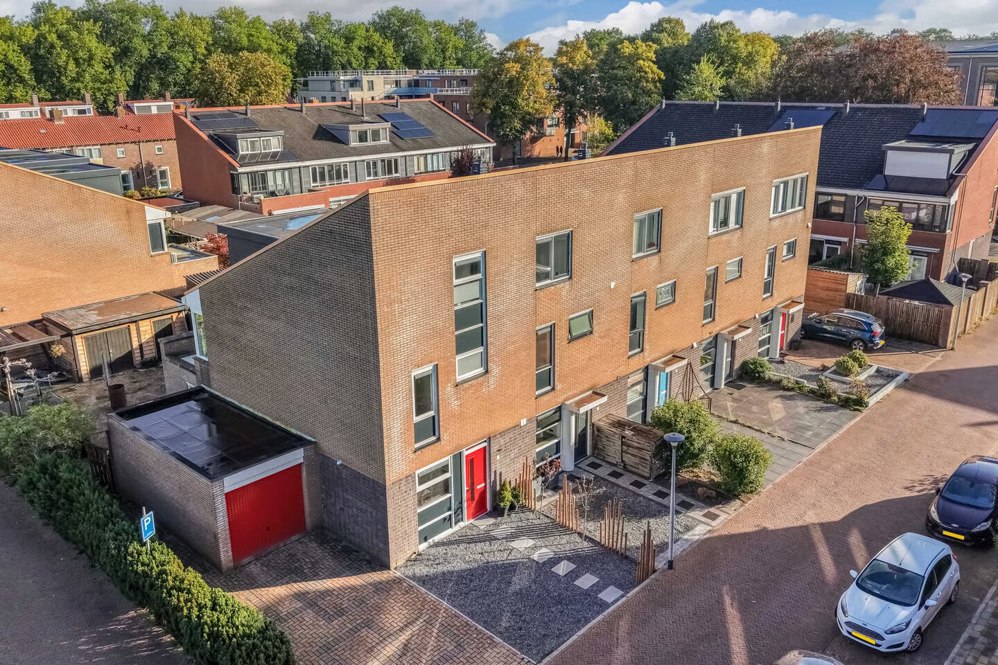 Tussenwoning te koop: Karekiethof 4, Emmeloord