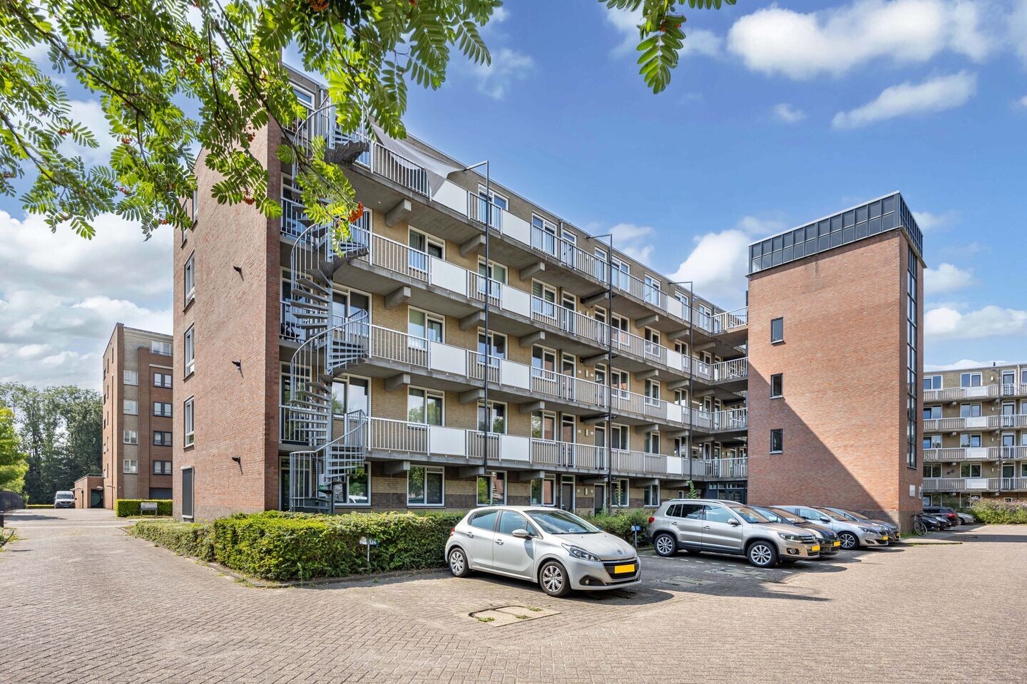 Appartement te koop: Staalstraat 124, Emmeloord