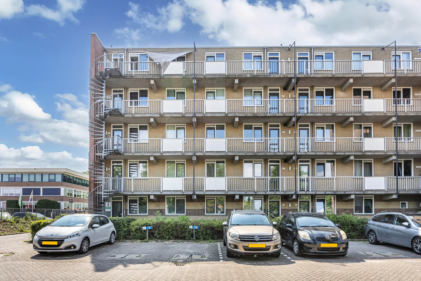 Appartement te koop: Staalstraat 124, Emmeloord