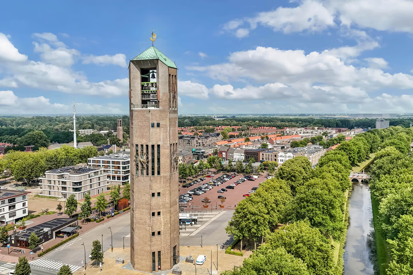 Appartement te koop: Staalstraat 124, Emmeloord