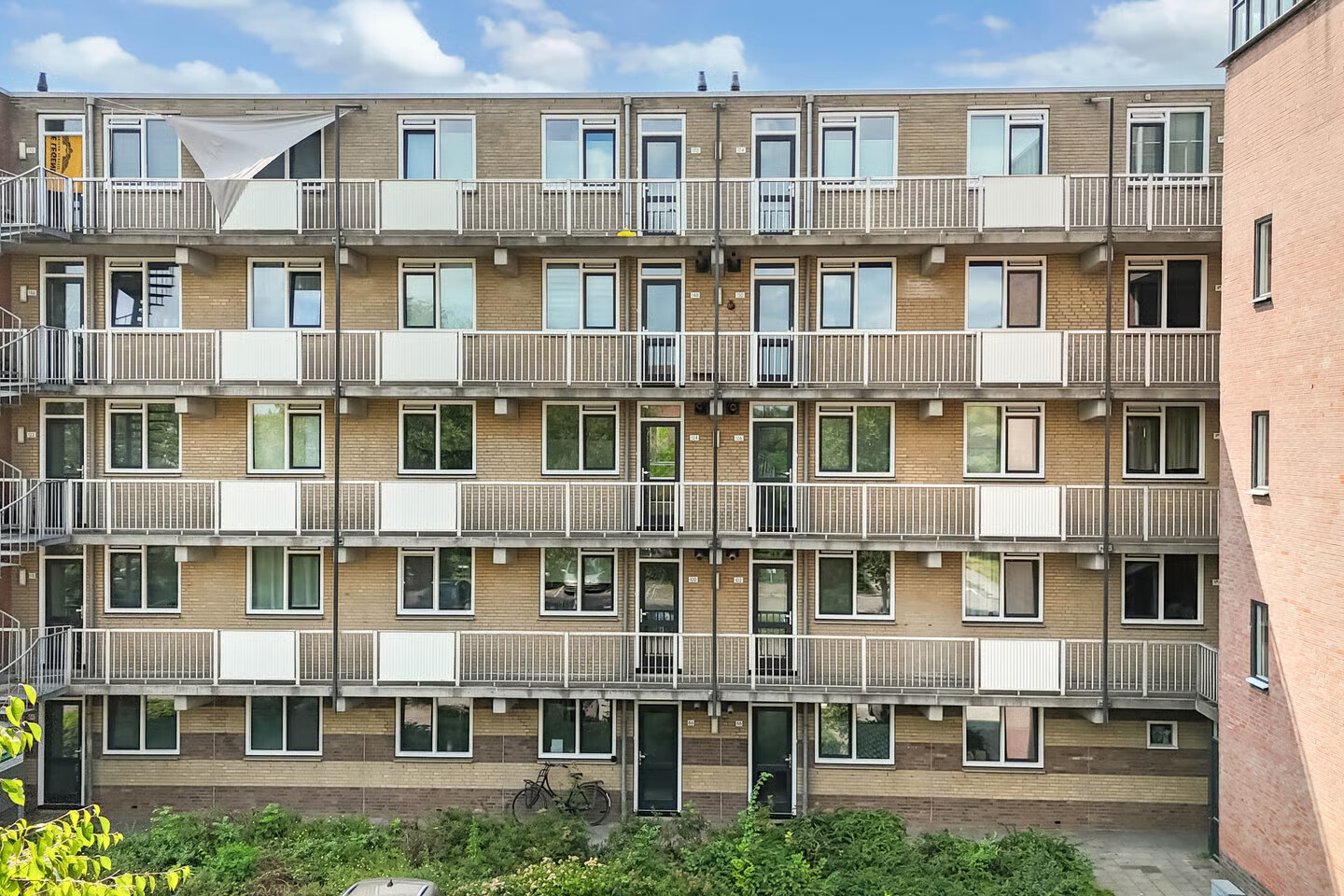 Appartement te koop: Staalstraat 124, Emmeloord