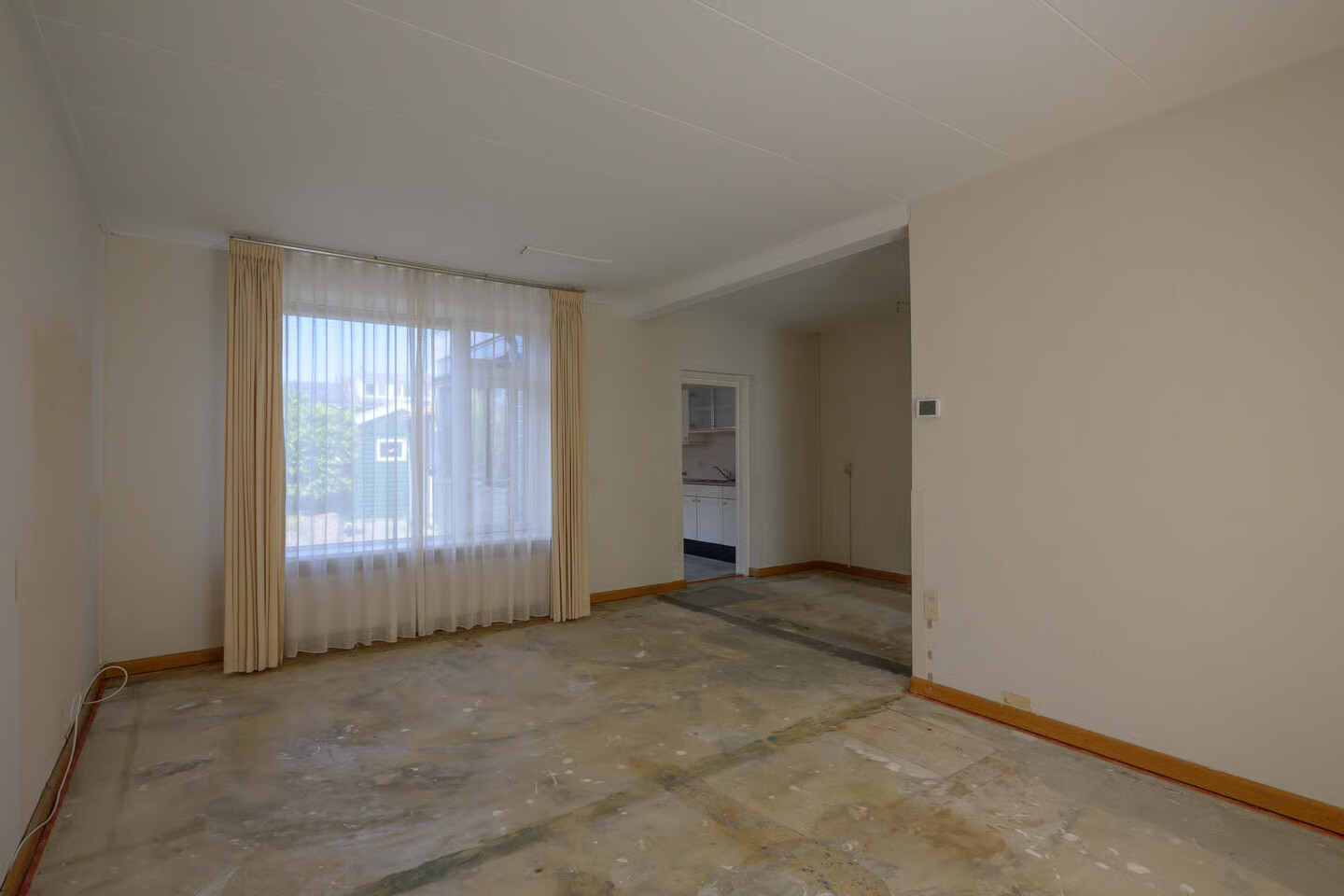 Tussenwoning te koop: Distelstraat 10, Emmeloord