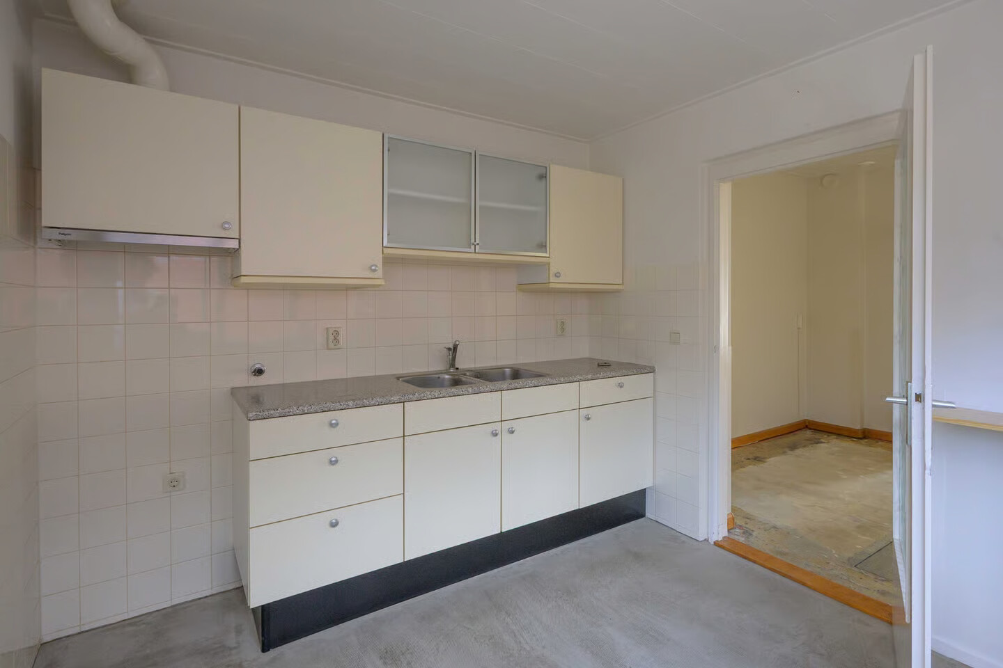 Tussenwoning te koop: Distelstraat 10, Emmeloord