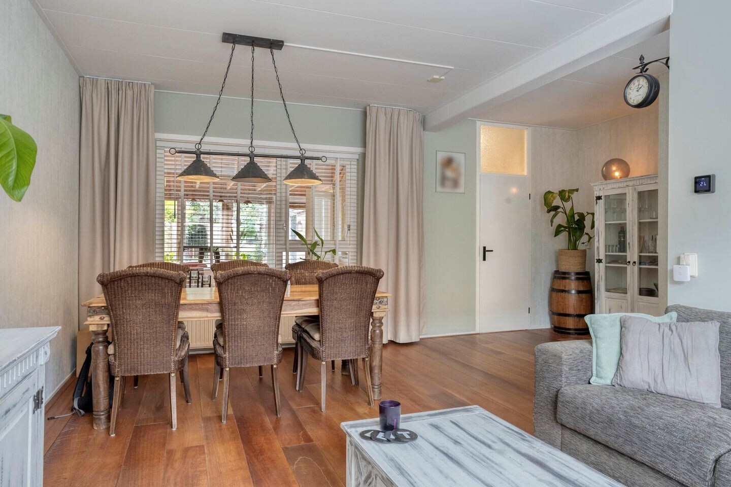 Tussenwoning te koop: Lijsterbesstraat 5, Emmeloord