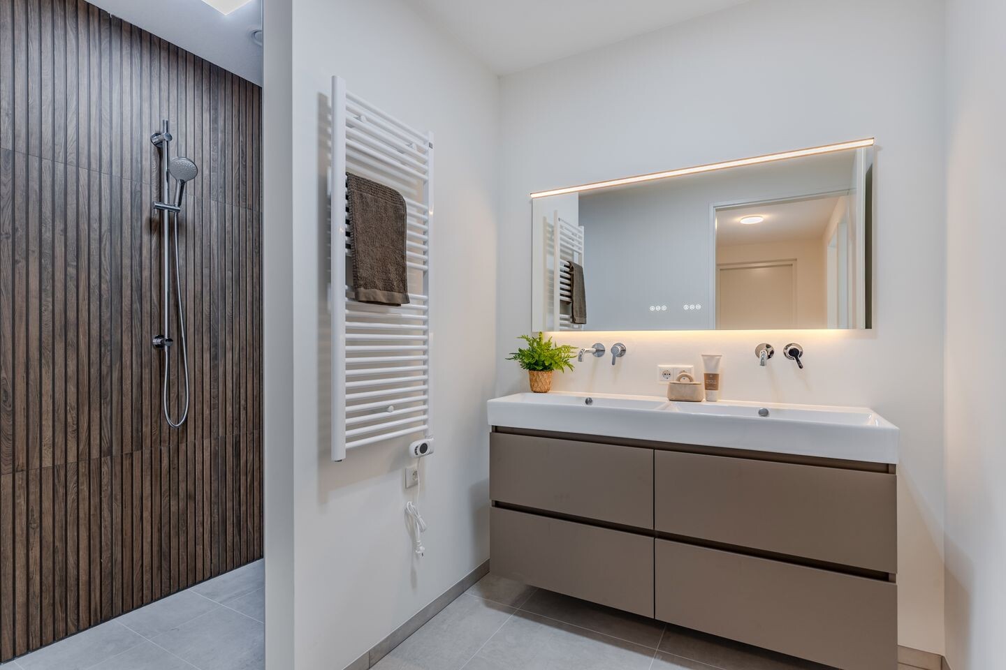 Appartement te koop: de Deel 23-13, Emmeloord
