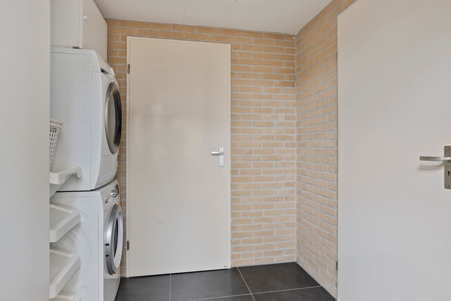 Twee-onder-één-kap te koop: Vlieland 6, Emmeloord