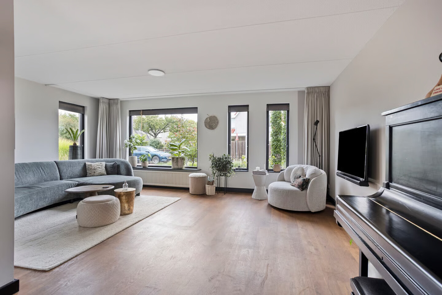 Twee-onder-één-kap te koop: Vlieland 6, Emmeloord