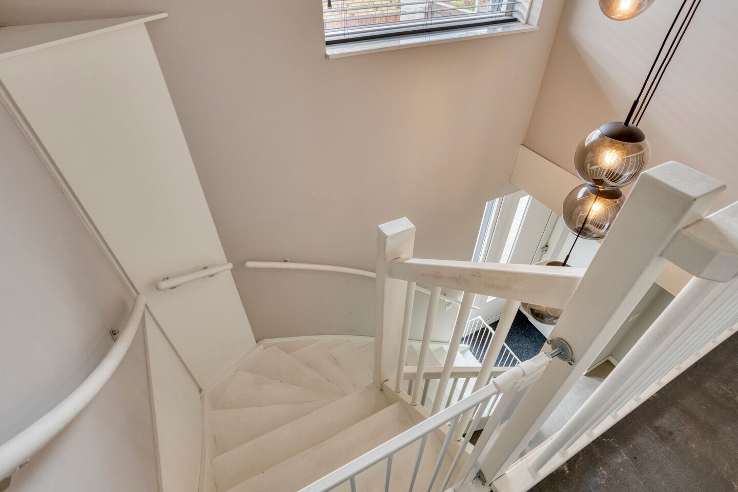Tussenwoning te koop: Van der Molenhage 4, Emmeloord