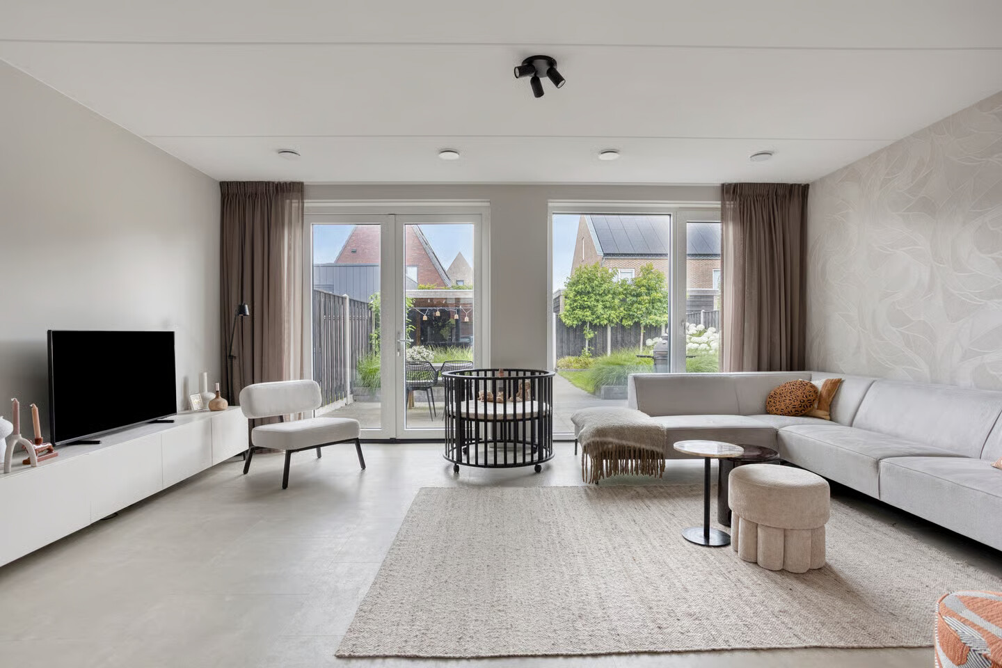 Tussenwoning te koop: Van der Molenhage 4, Emmeloord