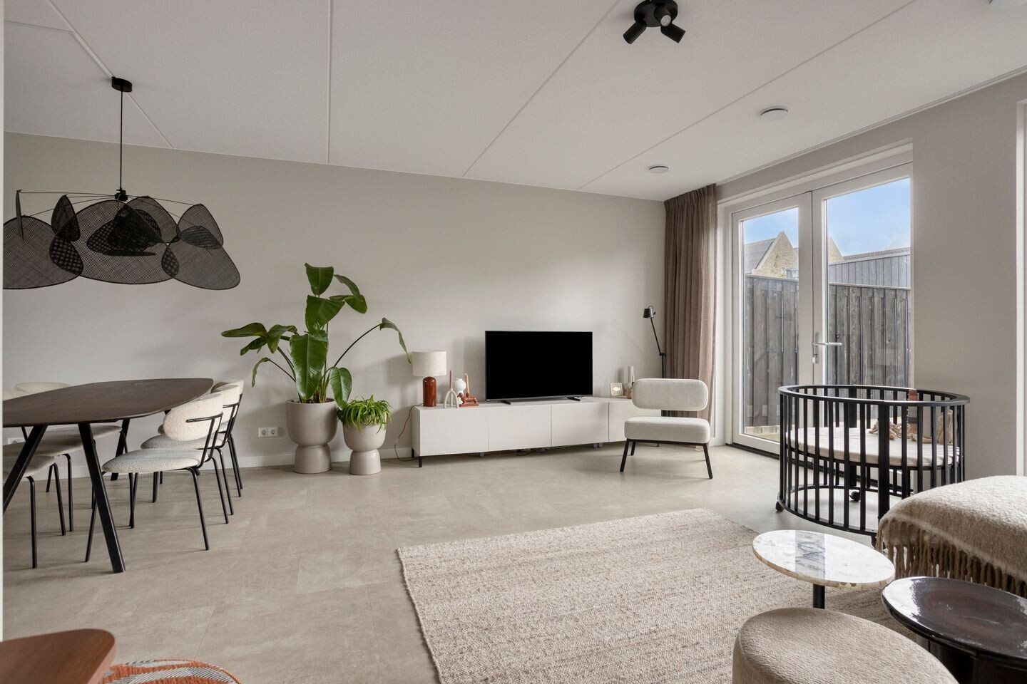 Tussenwoning te koop: Van der Molenhage 4, Emmeloord