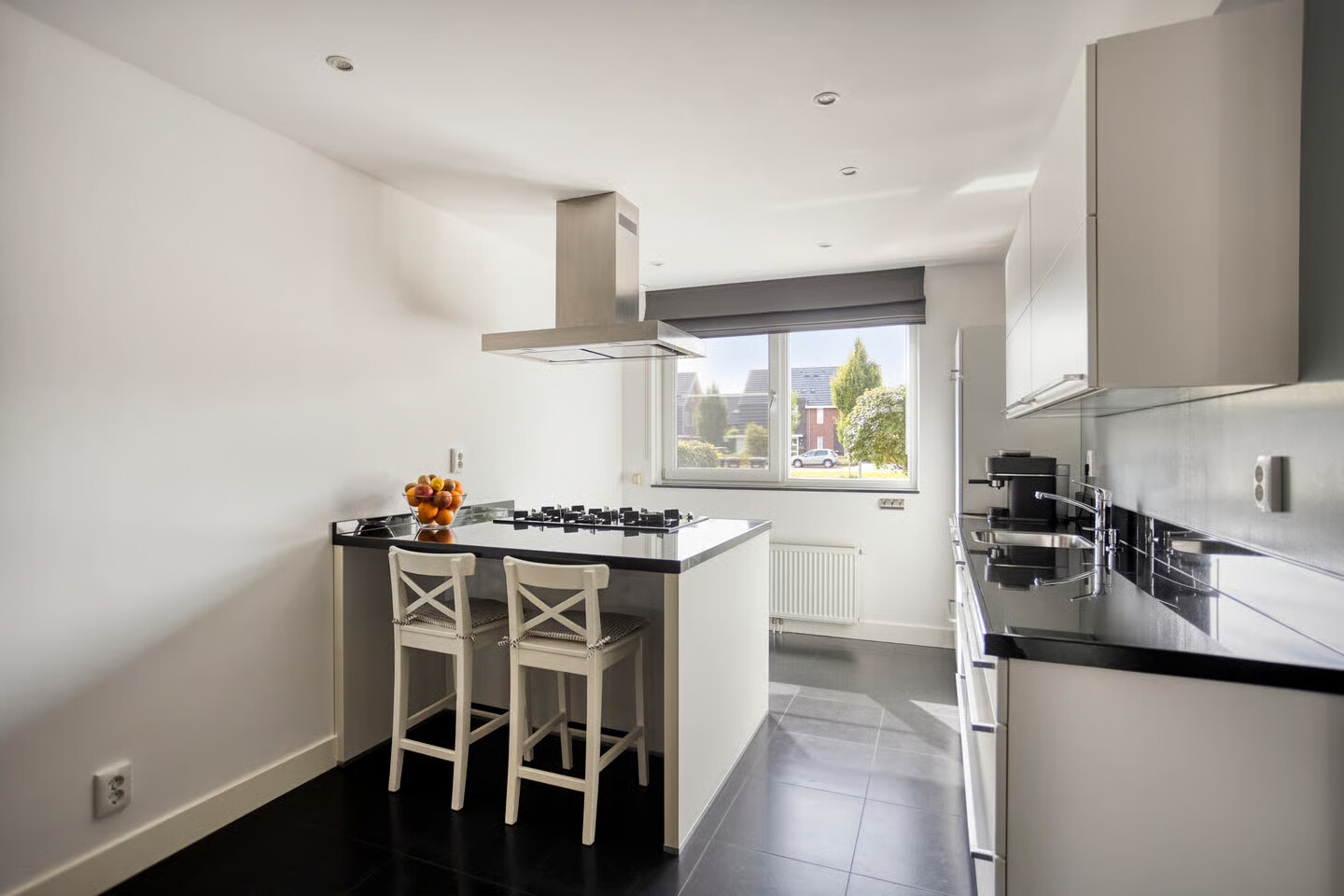 Tussenwoning te koop: Mathilde Wibautsingel 29, Emmeloord