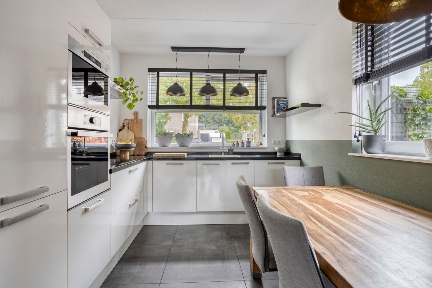 Hoekwoning te koop: Niels Bohrhage 2D, Emmeloord