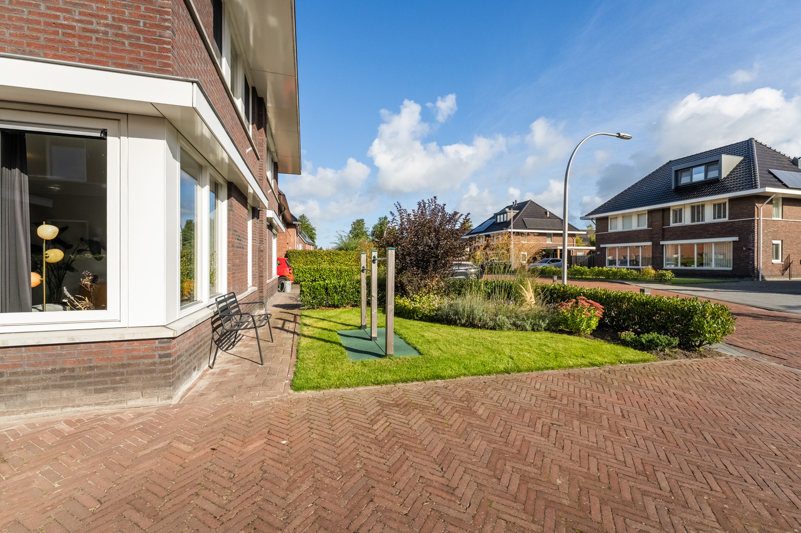 Twee-onder-één-kap te koop: Pasteurhage 20, Emmeloord