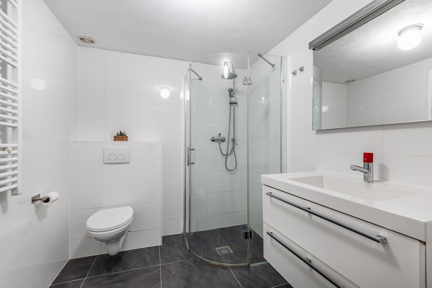 Tussenwoning te koop: Pallasstraat 83, Emmeloord