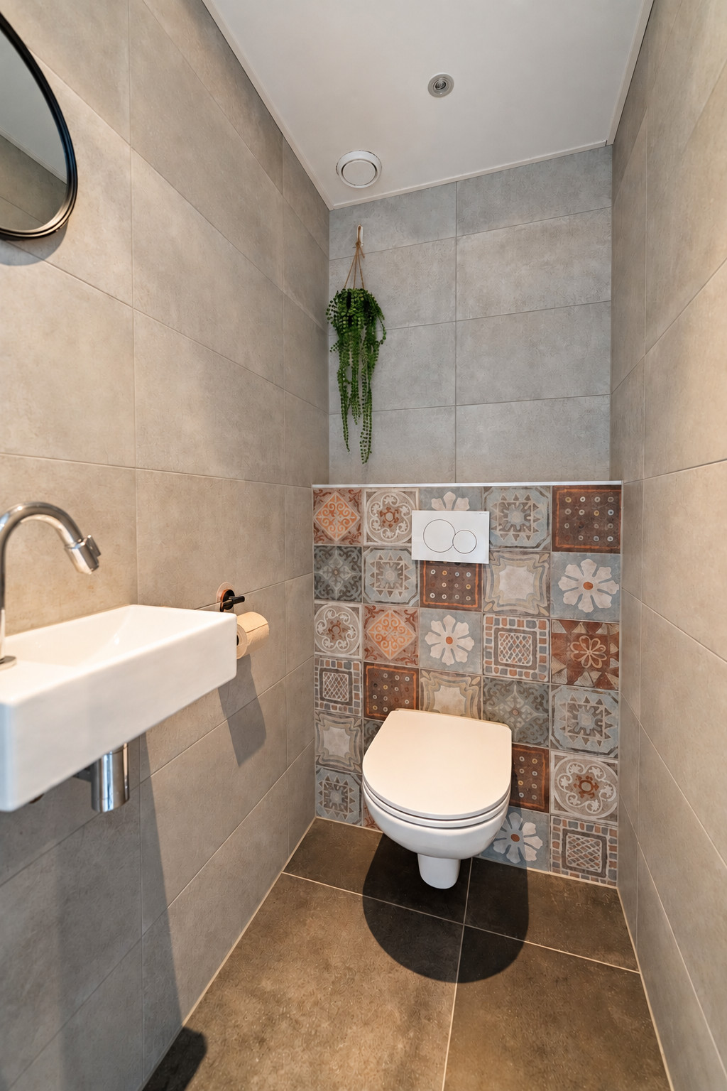 Tussenwoning te koop: Zwanenbalg 5, Emmeloord