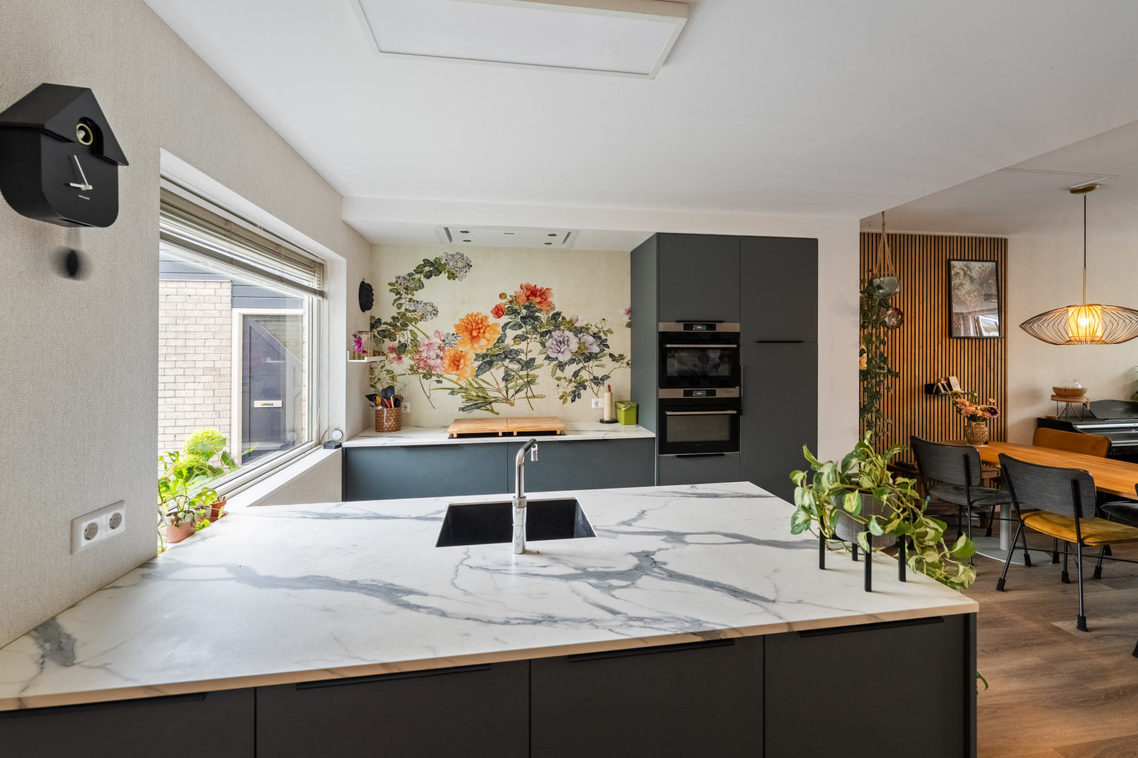 Tussenwoning te koop: Zwanenbalg 5, Emmeloord