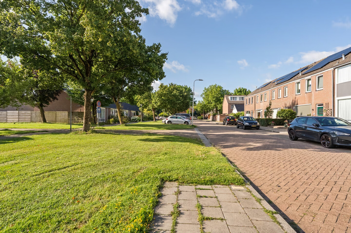 Tussenwoning te koop: Reijdersant 24, Emmeloord