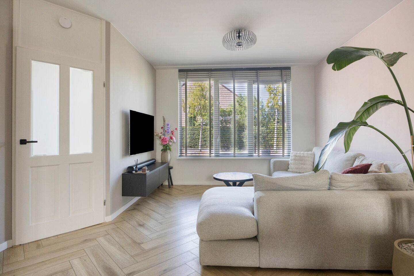 Tussenwoning te koop: Berkhoutlaan 6, Emmeloord