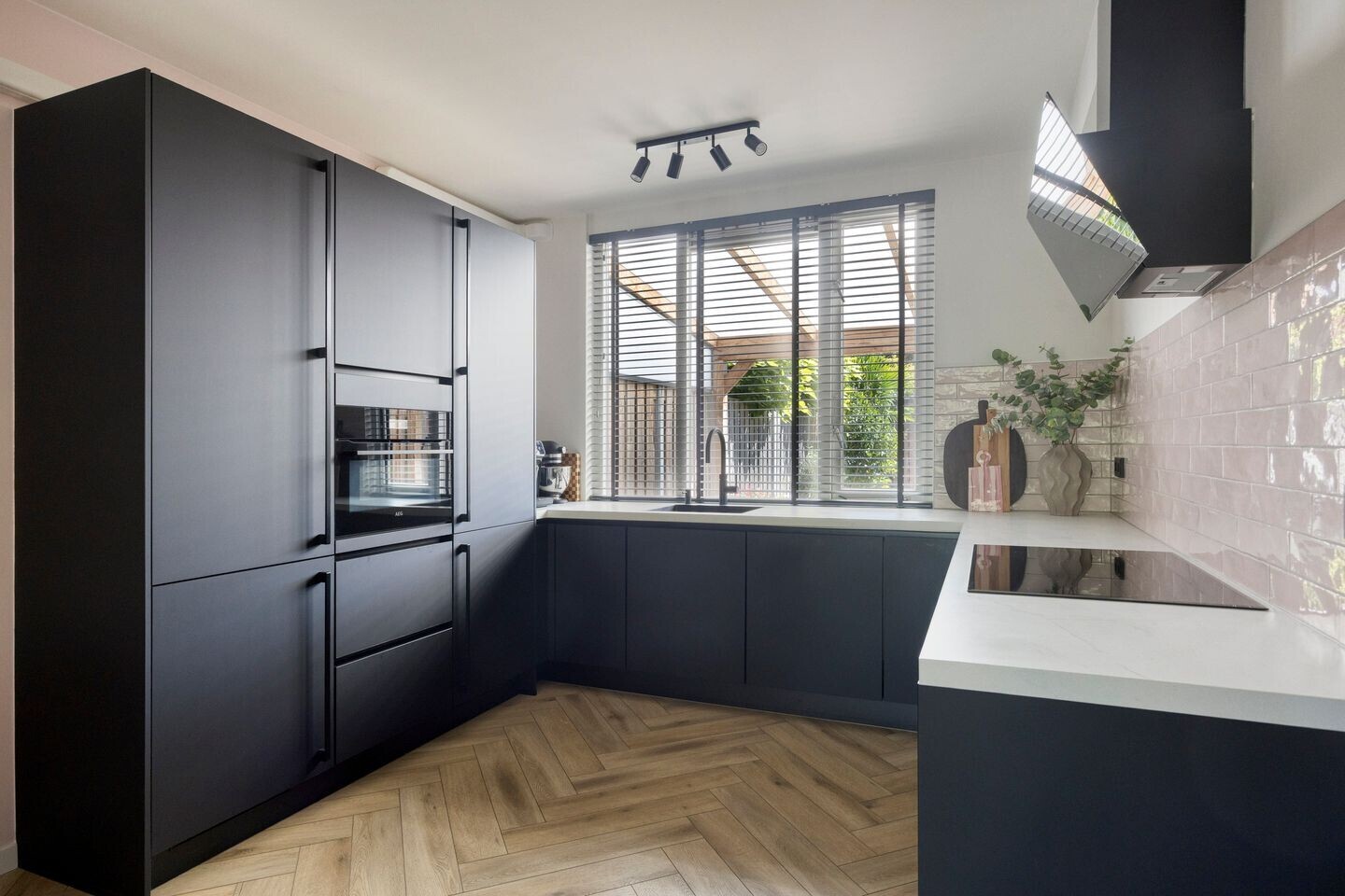 Tussenwoning te koop: Berkhoutlaan 6, Emmeloord