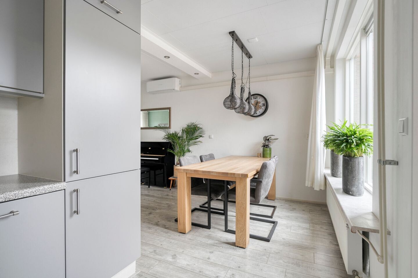Tussenwoning te koop: Workumstraat 37, Emmeloord