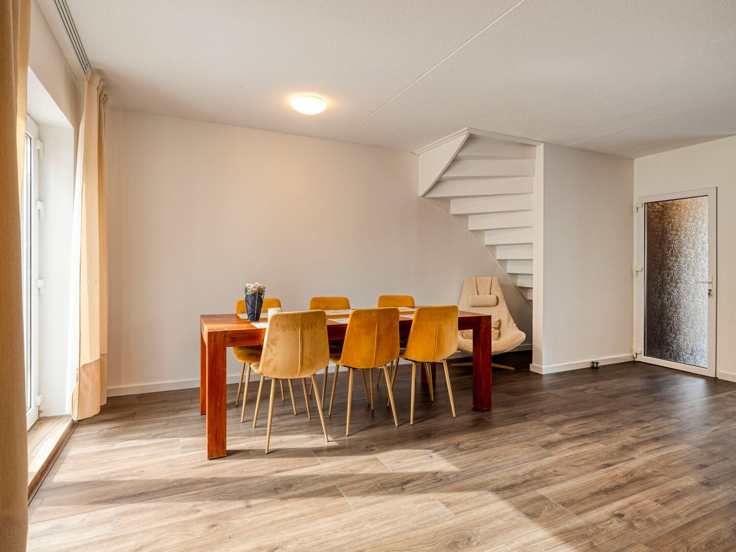 Tussenwoning te koop: Plaats 5, Rutten