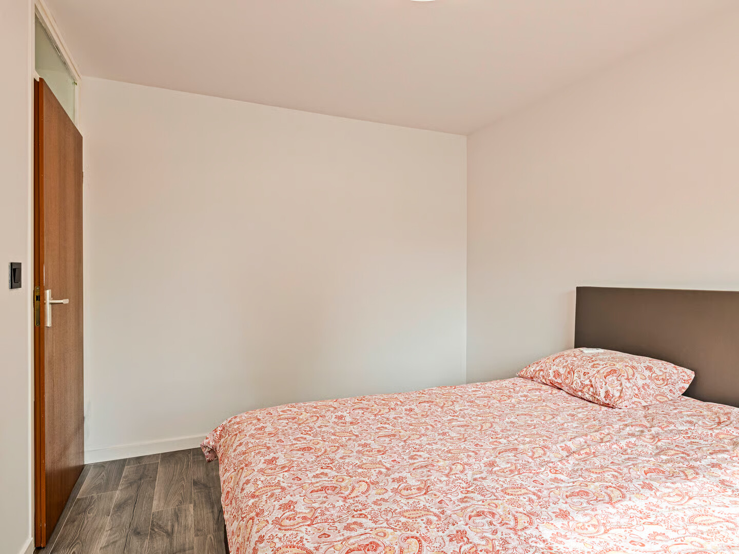 Tussenwoning te koop: Plaats 5, Rutten