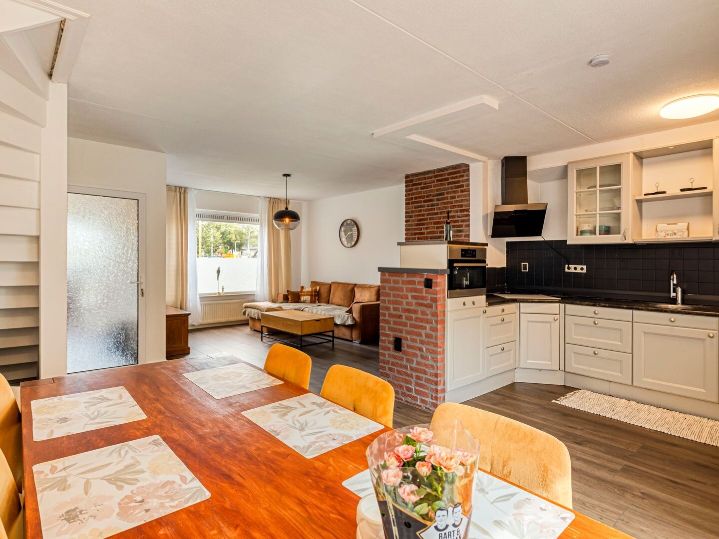 Tussenwoning te koop: Plaats 5, Rutten