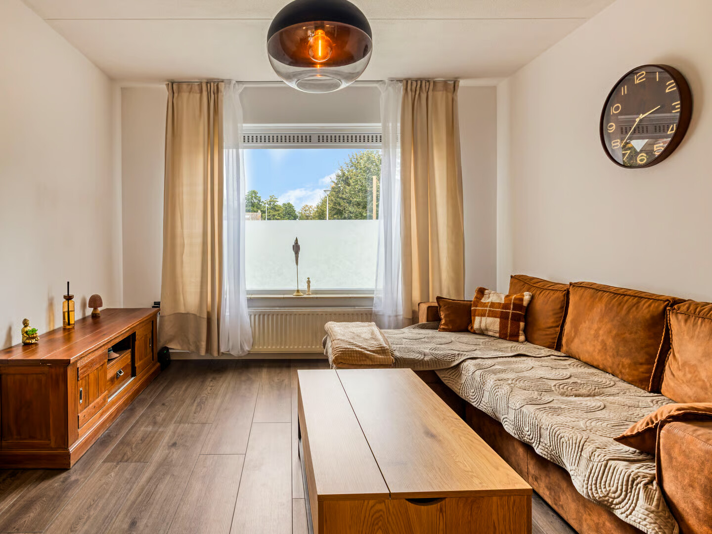 Tussenwoning te koop: Plaats 5, Rutten