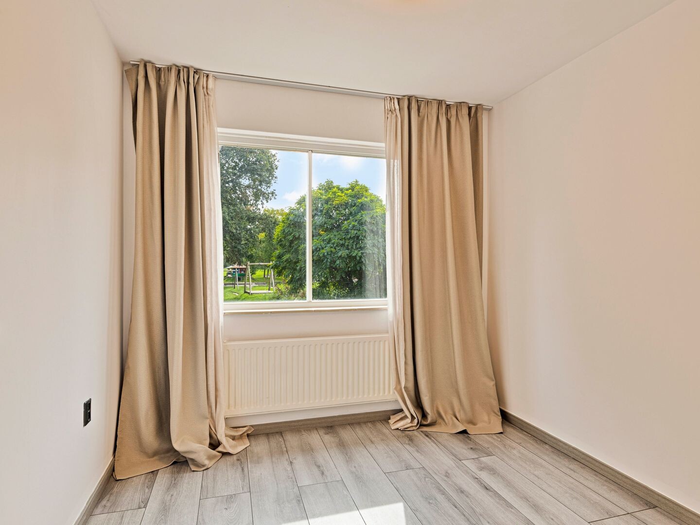 Tussenwoning te koop: Plaats 5, Rutten
