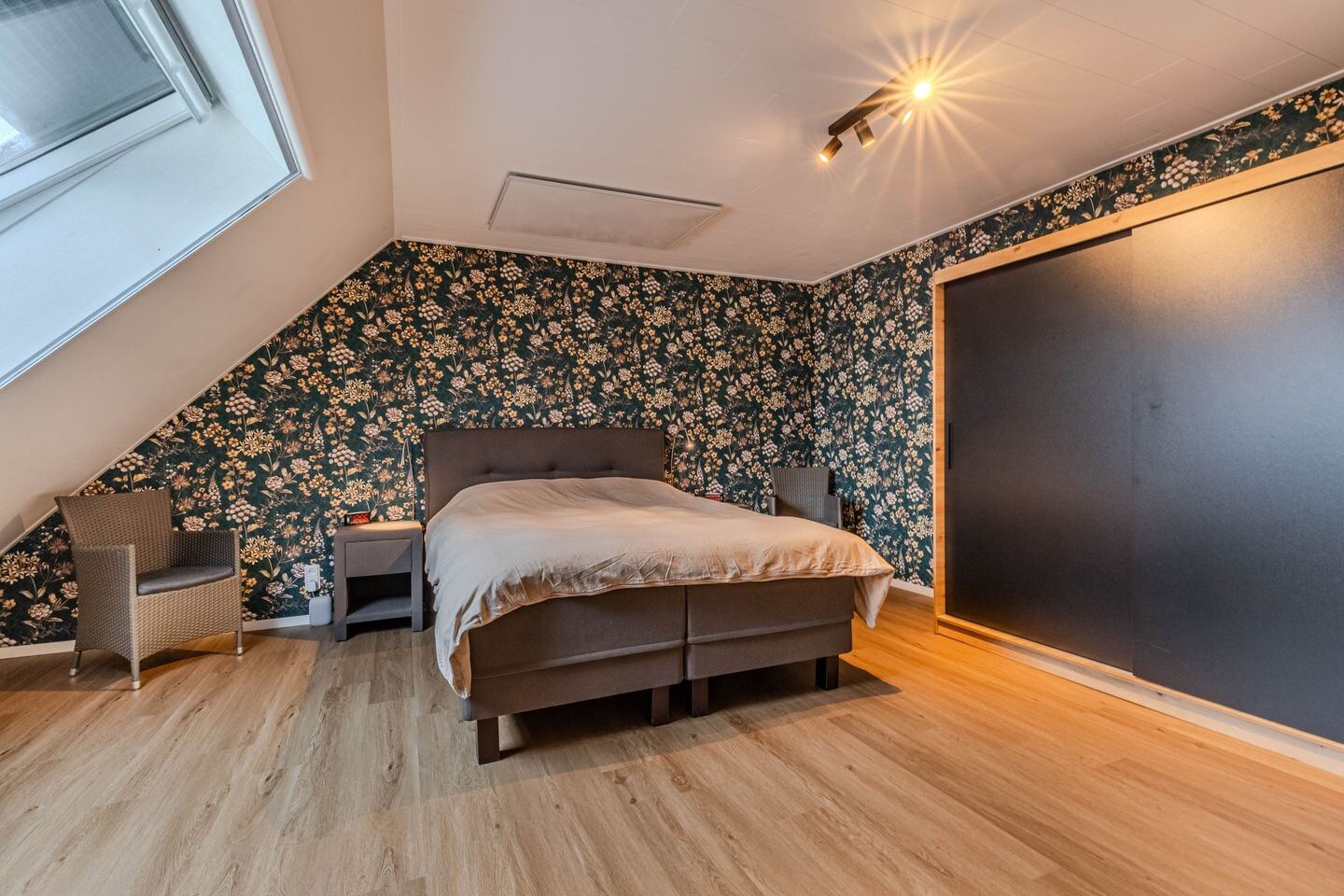 Appartement te koop: Uiterdijkenweg 36, Luttelgeest