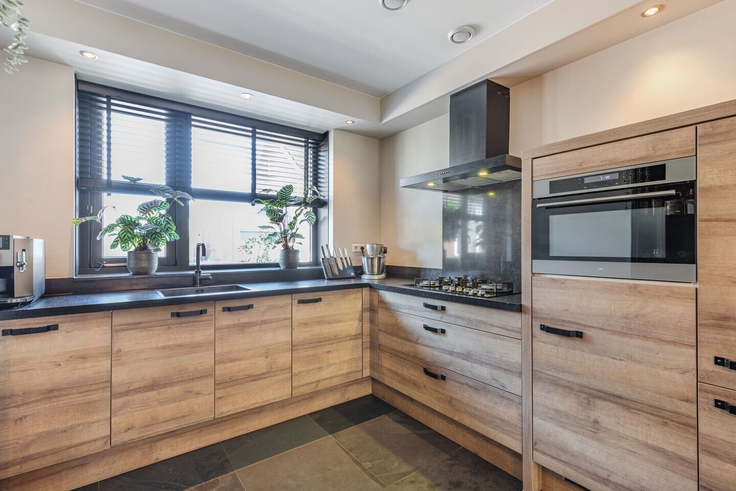 Tussenwoning te koop: Gentiaan 24, Marknesse