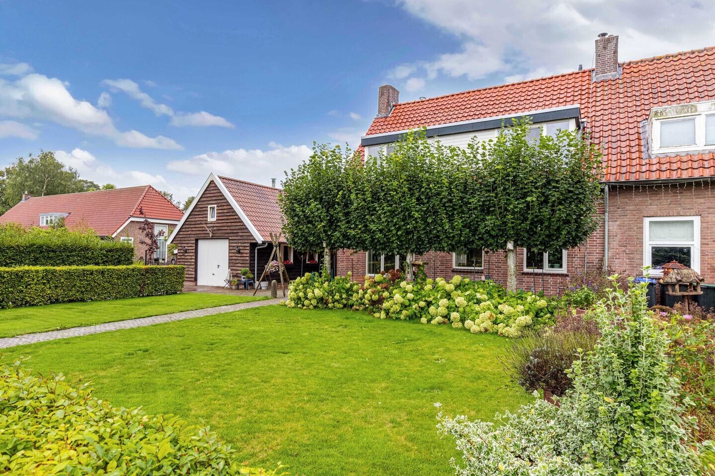 Twee-onder-één-kap te koop: Neushoornweg 32B, Kraggenburg