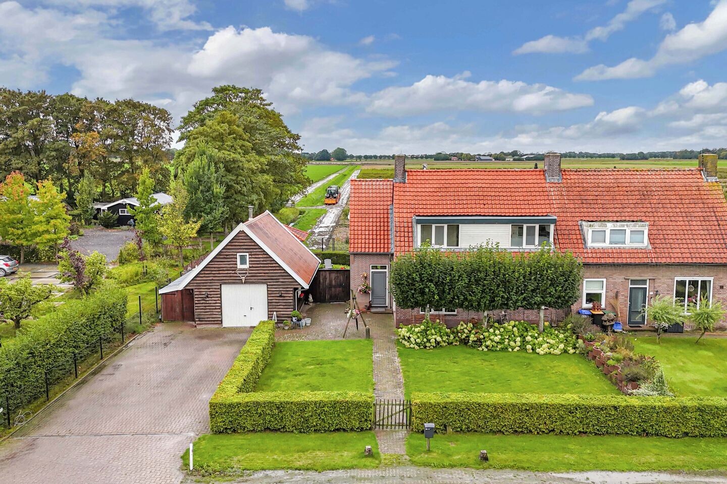Twee-onder-één-kap te koop: Neushoornweg 32B, Kraggenburg