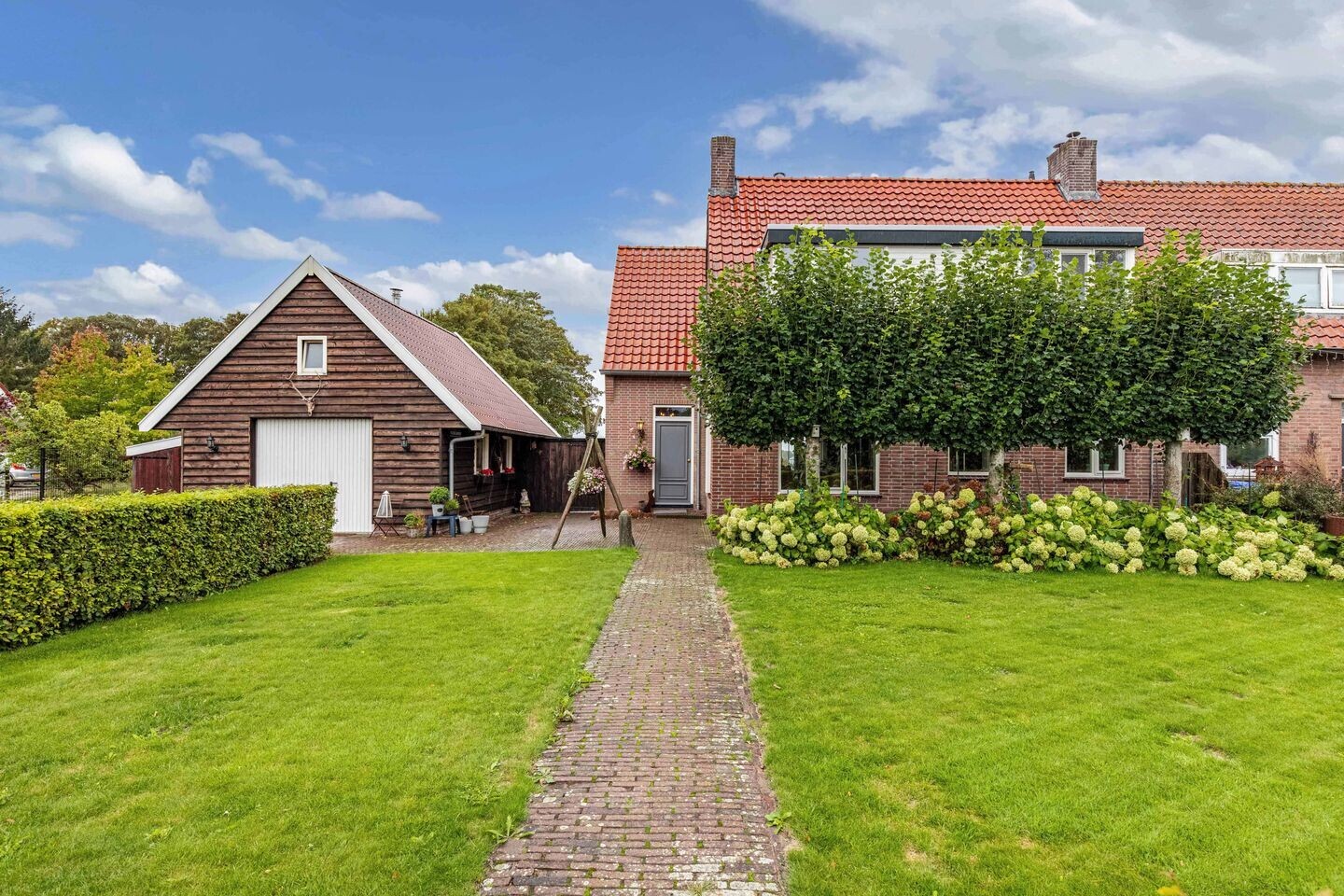 Twee-onder-één-kap te koop: Neushoornweg 32B, Kraggenburg