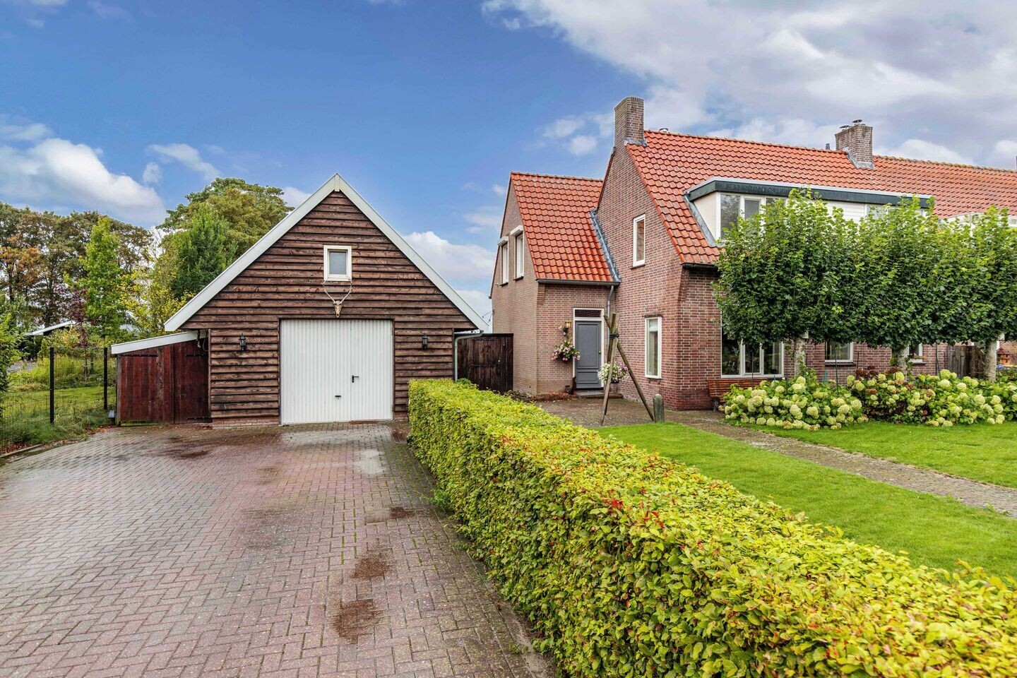 Twee-onder-één-kap te koop: Neushoornweg 32B, Kraggenburg