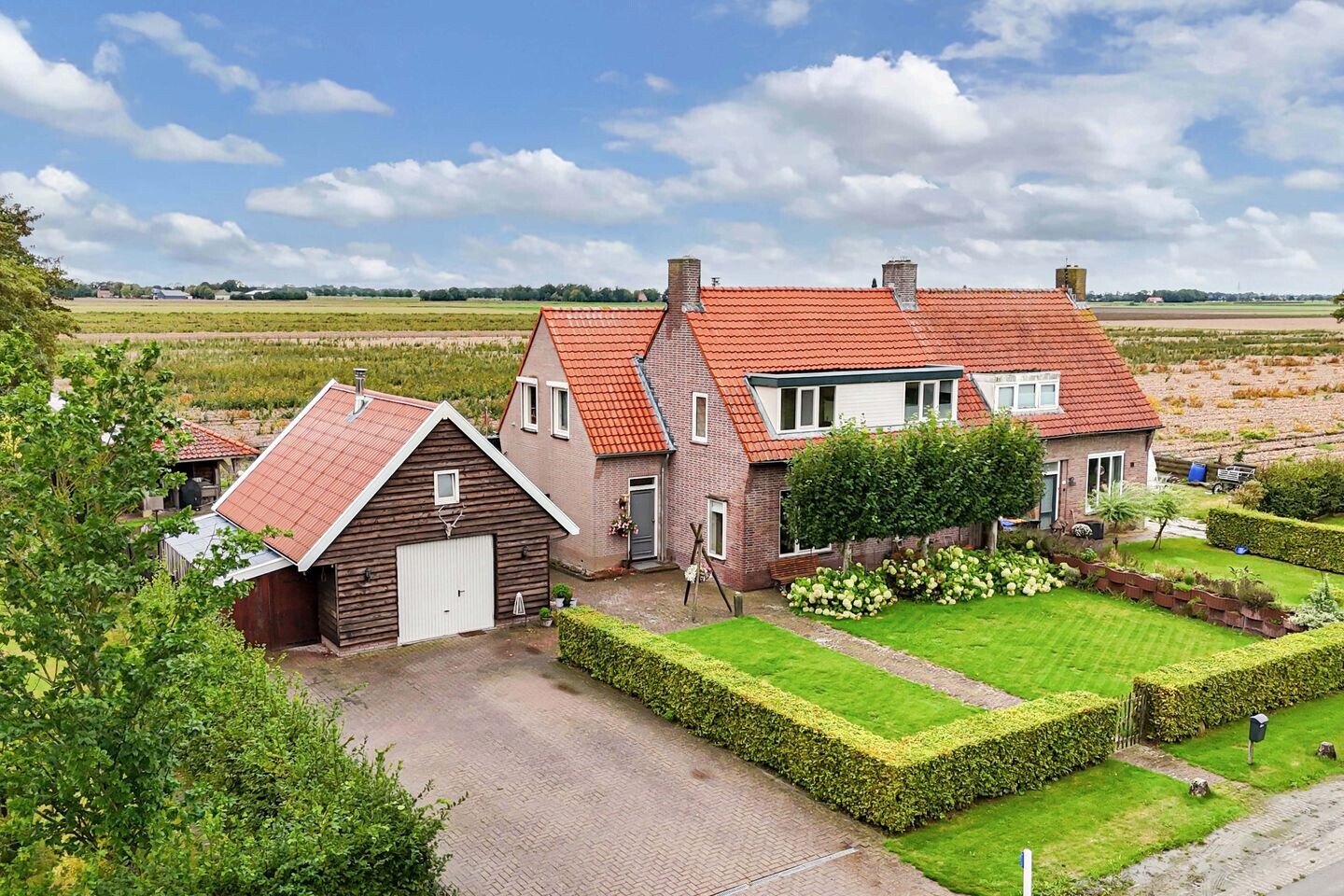 Twee-onder-één-kap te koop: Neushoornweg 32B, Kraggenburg