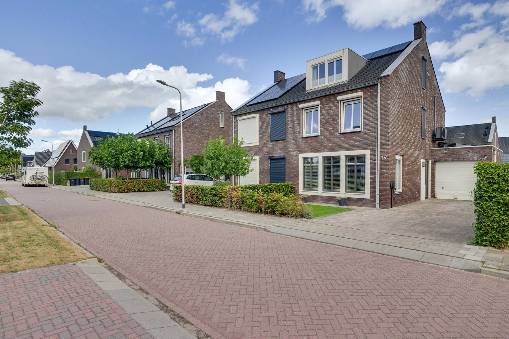 Twee-onder-één-kap te koop: Schouw 19, Vollenhove