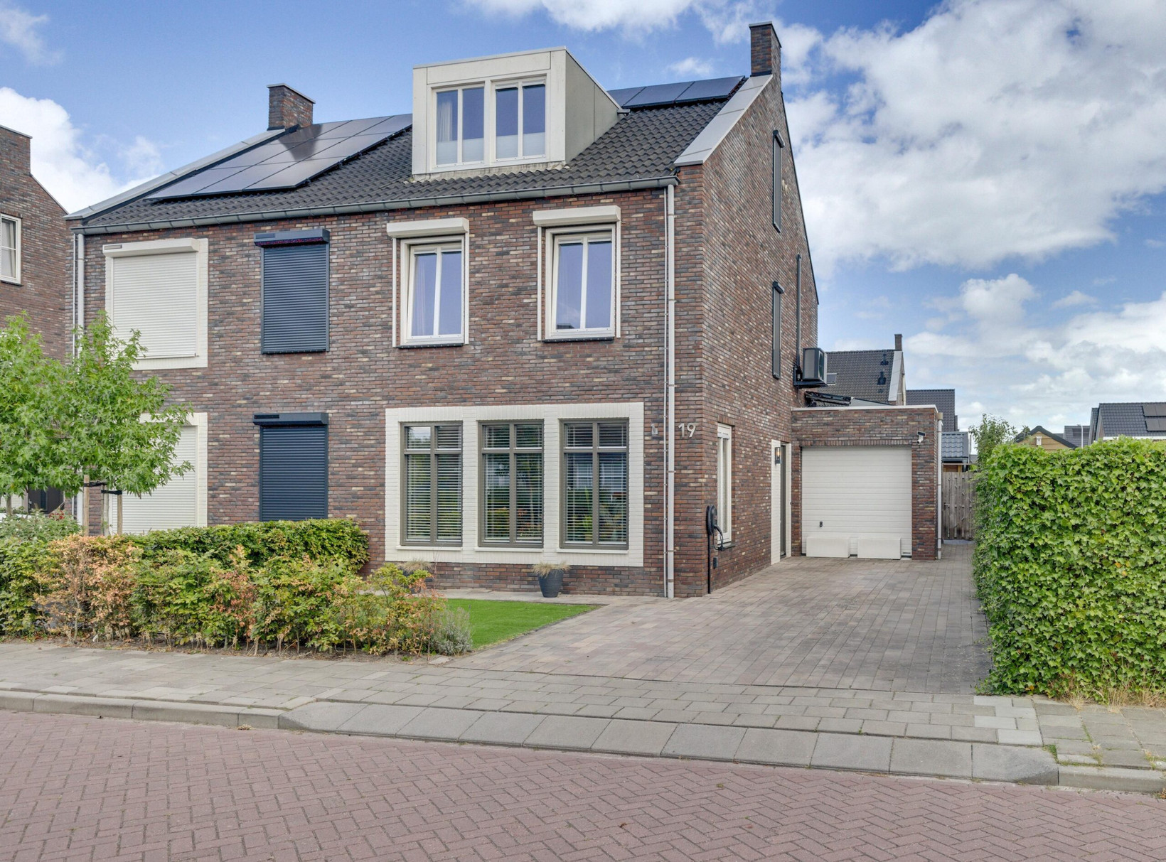 Twee-onder-één-kap te koop: Schouw 19, Vollenhove