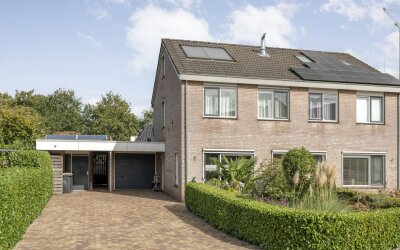 Prins Bernhardstraat 25