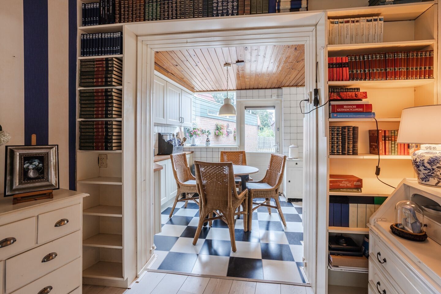 Tussenwoning te koop: Looijersgracht 26, Steenwijk