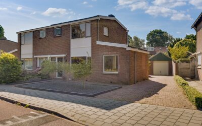 Mr. Zigher ter Steghestraat 10