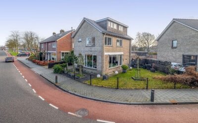 Mr. Zigher ter Steghestraat 26