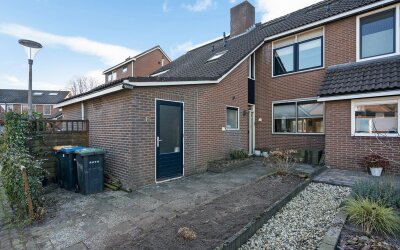 Oostercluft 16