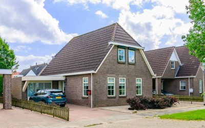 Burgemeester van der Veenweg 18