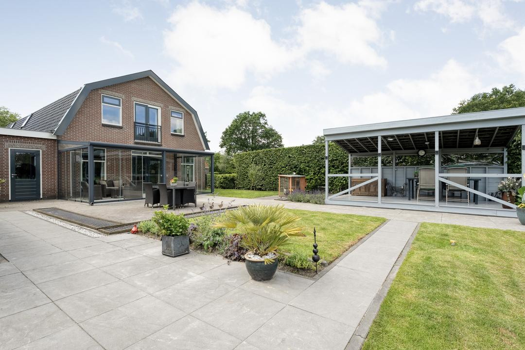 Vrijstaande woning te koop: Paasloërweg 43, Paasloo
