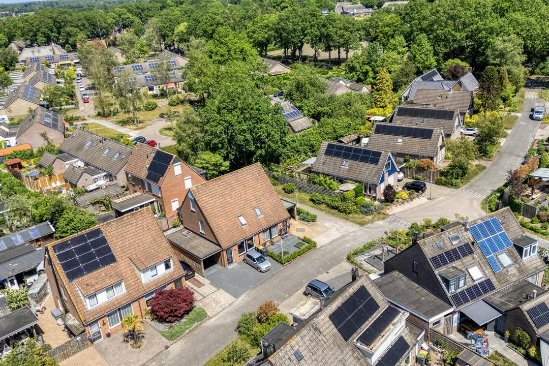 Twee-onder-één-kap te koop: Koorncamp 7, Vledder