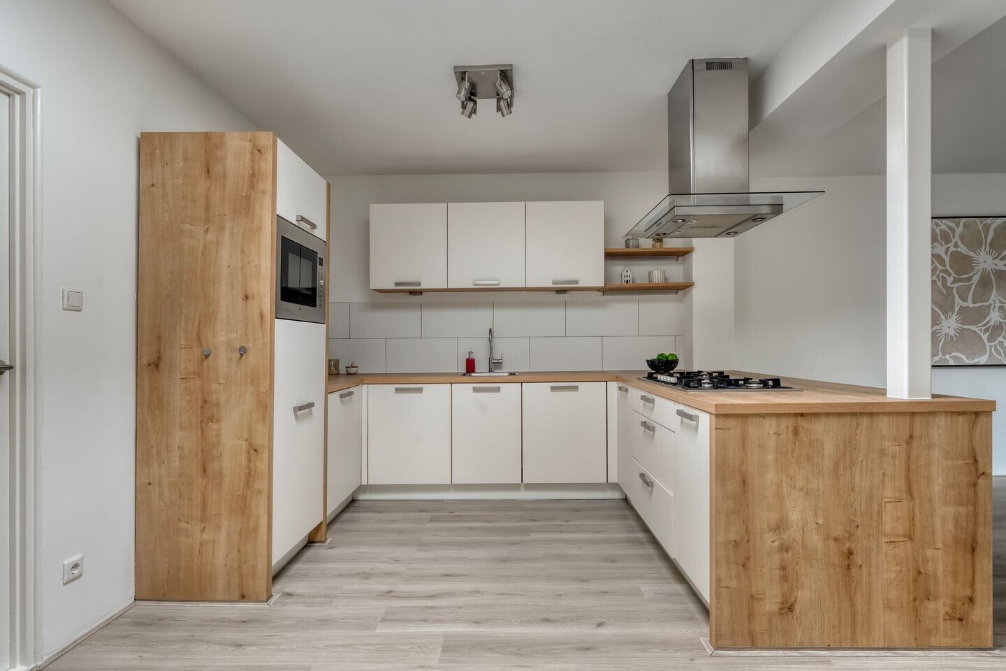 Twee-onder-één-kap te koop: Linthorst Homanstraat 48, Wilhelminaoord