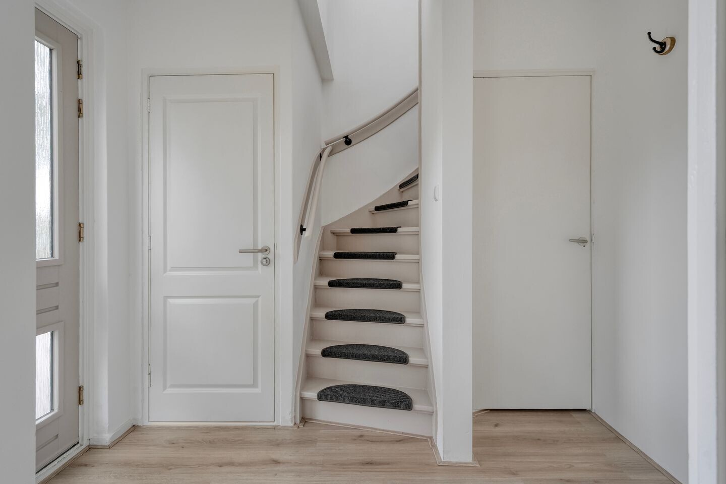 Twee-onder-één-kap te koop: Linthorst Homanstraat 48, Wilhelminaoord