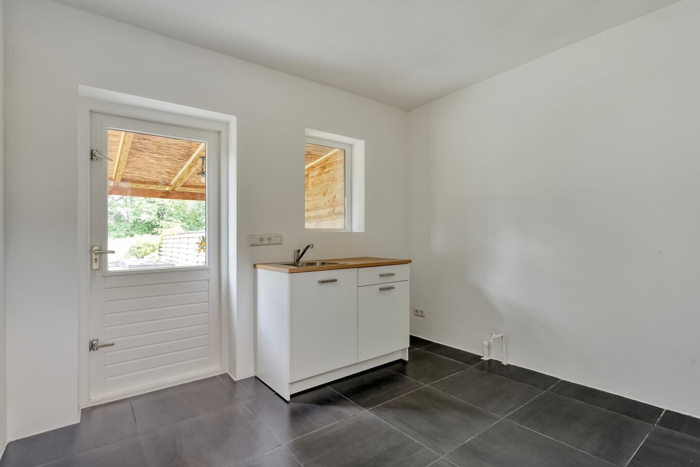 Twee-onder-één-kap te koop: Linthorst Homanstraat 48, Wilhelminaoord